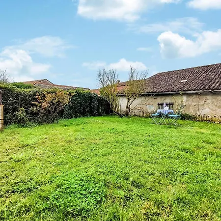 Charmante Maison Au Calme Ferienhaus Savigne
